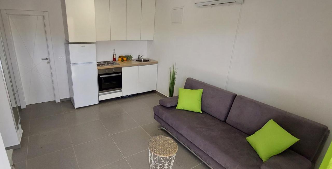 Vip Deluxe Apartment Arian Novalja Kültér fotó